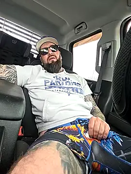Beardedtattood live sex cam