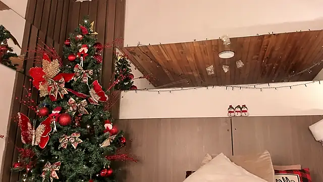 Violet_carson's cam snapshot