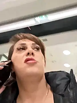 AvaDivaMilf live sex cam