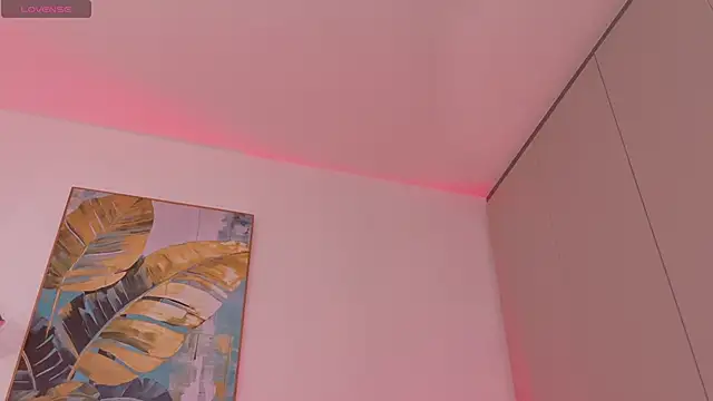 sarawinstone live sex cam