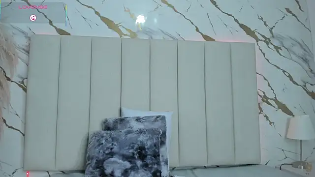 _Emma_whiitee_ live sex cam