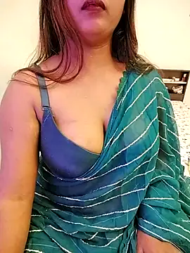 LoveLy-Soneya live sex cam