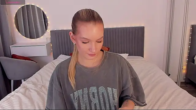 CassieRayss live sex cam