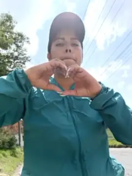 _andrea30 live sex cam