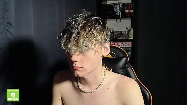 Keytaro live sex cam