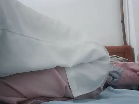 nhi_miranda live sex cam