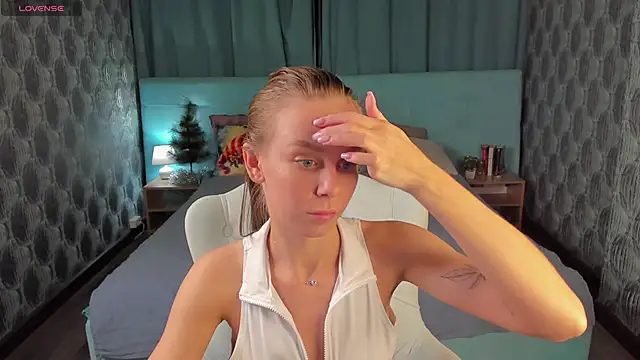 Verona_Brens's cam snapshot