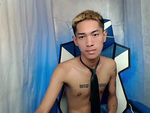 riks_tyler's cam snapshot