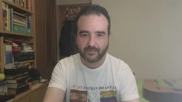 curiosillo83 live sex cam