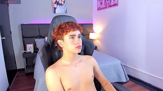 Aiiden_15 live sex cam