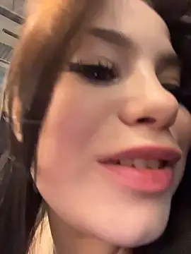 Chloe__Moon live sex cam