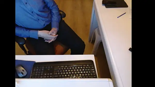 dutchpornking live sex cam