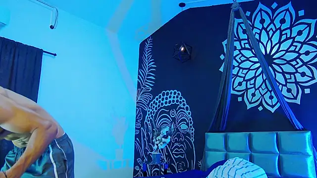 AlessioVitale's cam snapshot