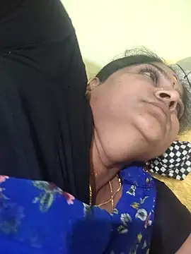 navyasree143's cam snapshot