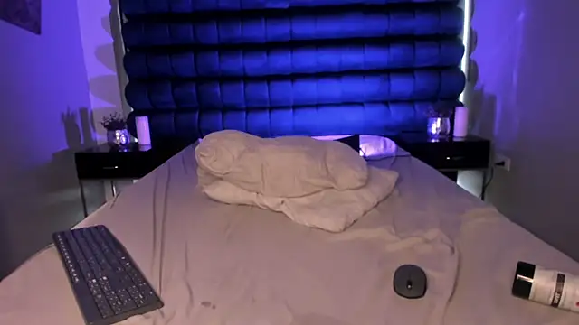 OliIverr22 live sex cam