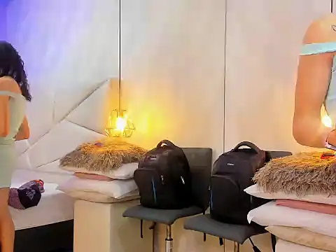 laurettedela_rouse live sex cam