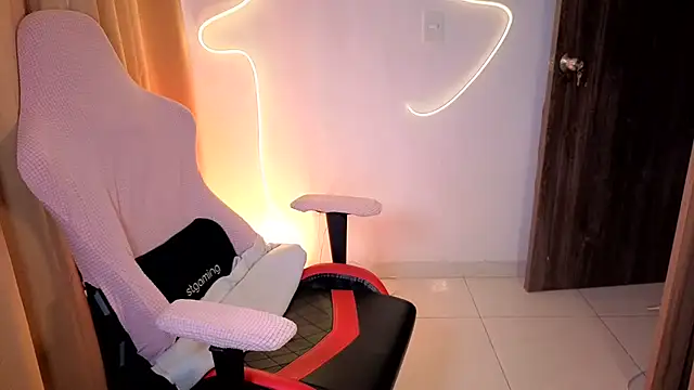 chloebum_'s cam snapshot