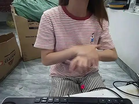 ---Lusi03---'s cam snapshot