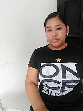 Sarahy-'s cam snapshot