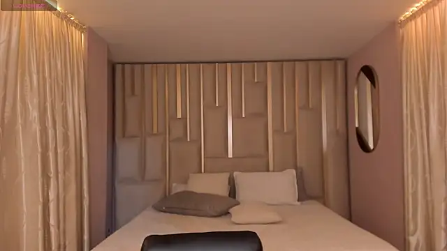 AmberFox1's cam snapshot