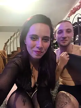 MickNanaa live sex cam