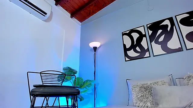 AmaraStorm's cam snapshot