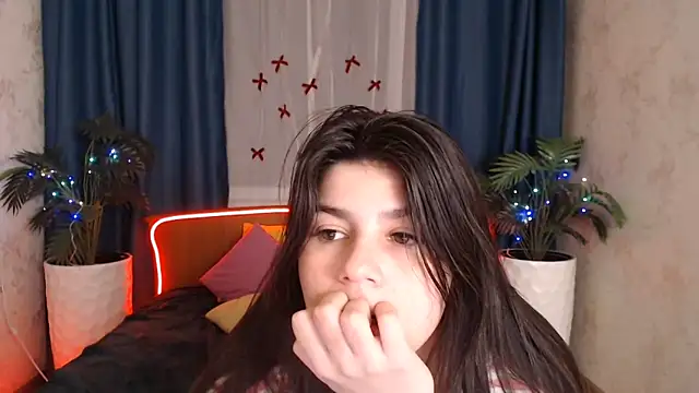 KisaModel's cam snapshot