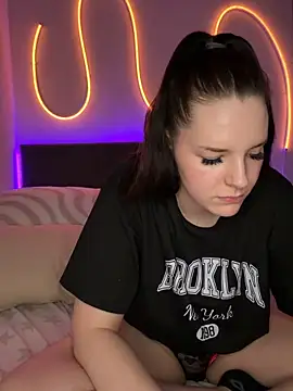 Mila-Jasmin's cam snapshot