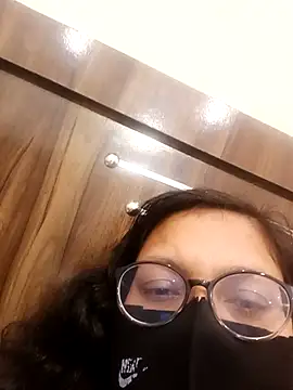 Mahira_sharma01's cam snapshot