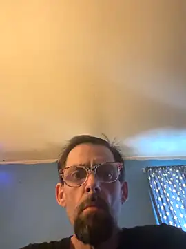 biggdaddyandqueenn live sex cam