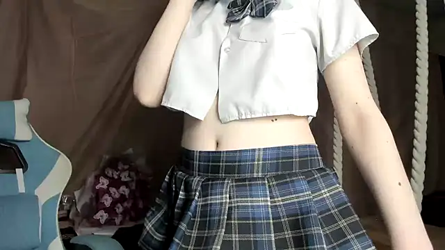 Yoonhee_Kiss live sex cam