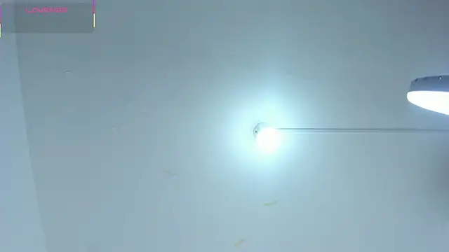 _Emma_whiitee_ live sex cam