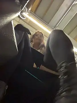 Chloe__Moon live sex cam