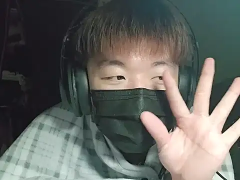 fox165's cam snapshot