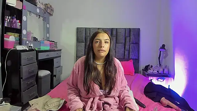 Esmeraldaa-'s cam snapshot