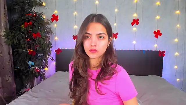 Milana_Crystal_ live sex cam