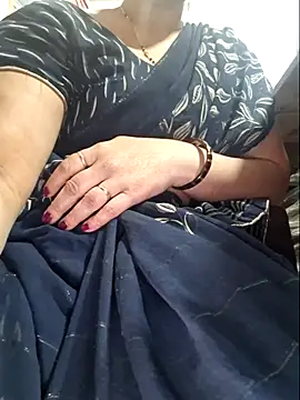 indianhotwife639's cam snapshot