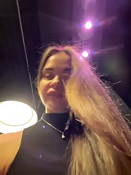 KristiRich's cam snapshot