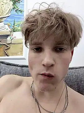 And25bn's cam snapshot