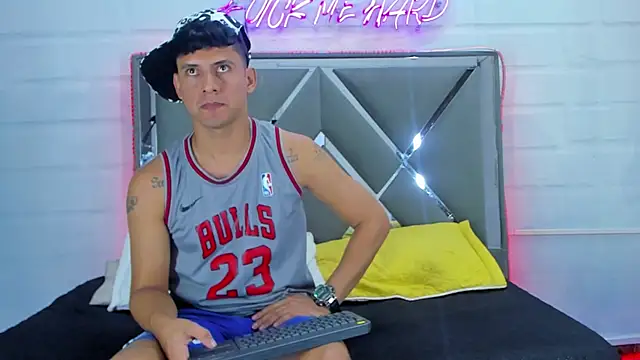 KEVIN_MCKINLEY live sex cam