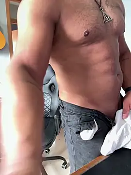 KRYSTALIZEDY live sex cam