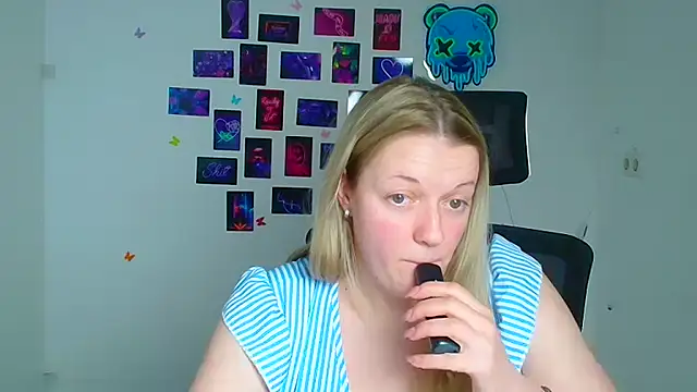 Samantha_Gloww's cam snapshot