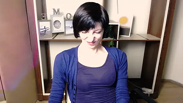 _AngeliaFlow_'s cam snapshot