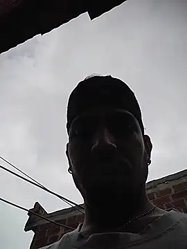 ashtoncooperr's cam snapshot