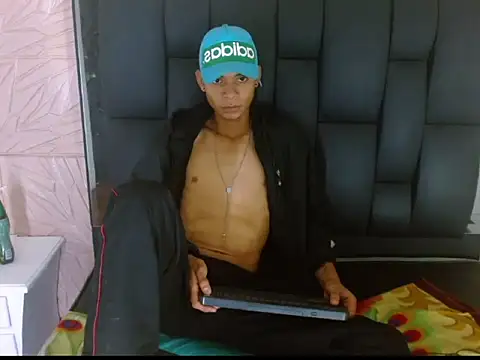 Axel_Marcu live sex cam