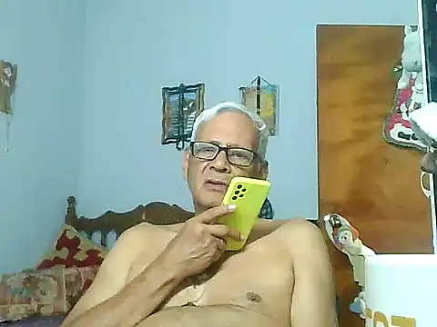 dirtysluttyfist live sex cam