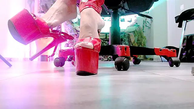 MonicaMaxwel's cam snapshot