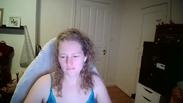 Girlnina-1995's cam snapshot