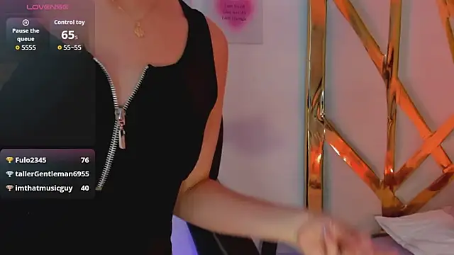 LanaJones_'s cam snapshot