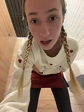 Lia__Love live sex cam